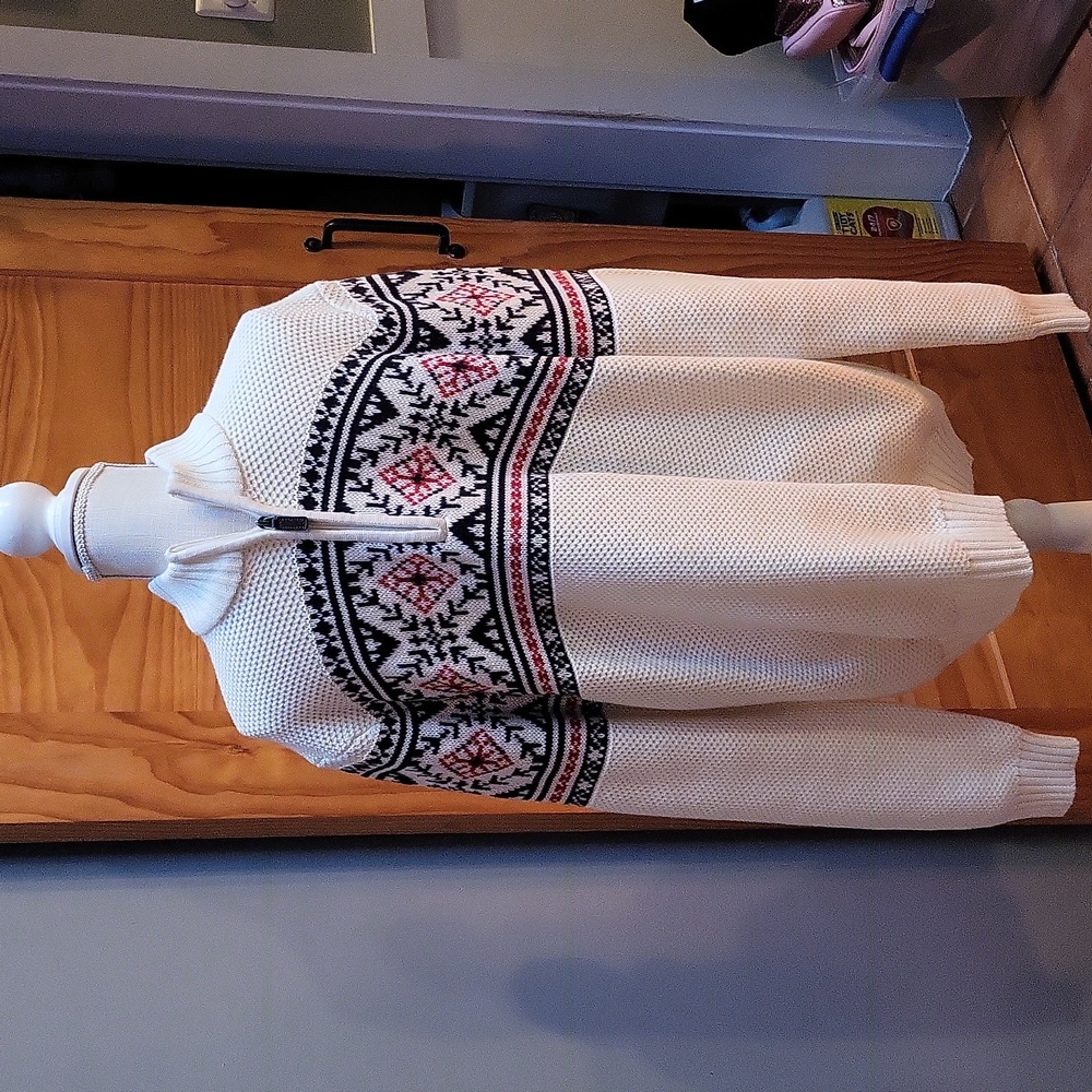 Izod men's quarter zip sweater